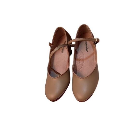 Capezio Women's Tap Dance Shoes, Kitten Heels, Leather, Tan Mary Janes Size 8 - Picture 2 of 8